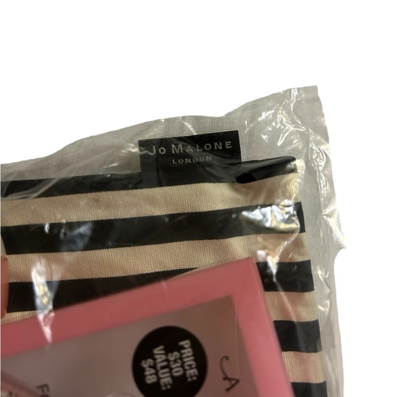 Anastasia Beverly Hills Bundle - Option B - Picture 4 of 7